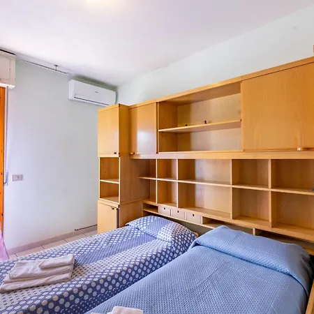 Apartment La Chimera 700m From Sea - Happy *