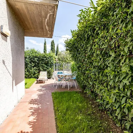 Apartment La Chimera 700m From Sea - Happy