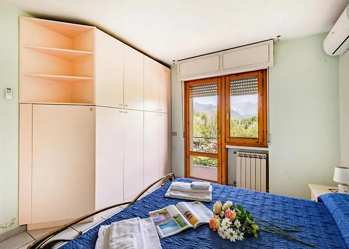 Apartment La Chimera 700m From Sea - Happy